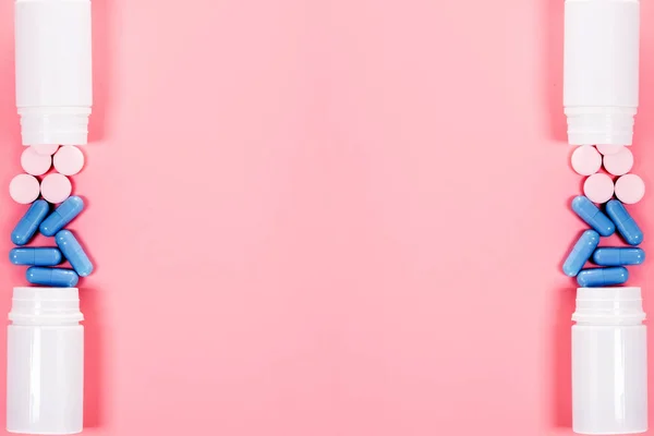 Prueba Embarazo Con Dos Rayas Pastillas Color Rosa Azul Fondo —  Fotos de Stock