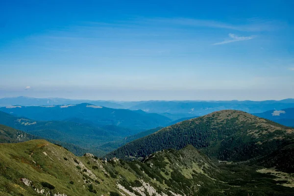 Pohled Modrou Oblohu Horskou Krajinu Scéna Časně Ráno Horská Přírodní — Stock fotografie