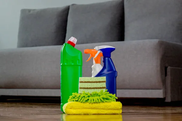 Containers Liquids Cleaning House Various Rags Washcloths Housework House Order — Zdjęcie stockowe