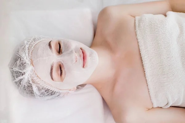 Woman Moisturizing Wrinkle Mask Woman Lying Resting Beauty Salon Spa — Stock Photo, Image