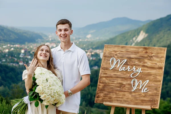 Happy Young Couple Making Proposal Background Mountain Landscape She Said — Stock Photo, Image