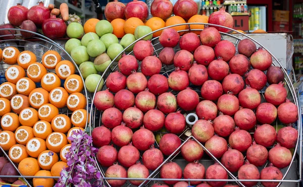 Vânzarea Diferitelor Fructe Piața Locală — Fotografie, imagine de stoc