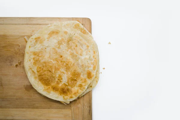 Τρύπα Aloo Paratha Alu Paratha Πάνω Ξύλινο Φόντο — Φωτογραφία Αρχείου