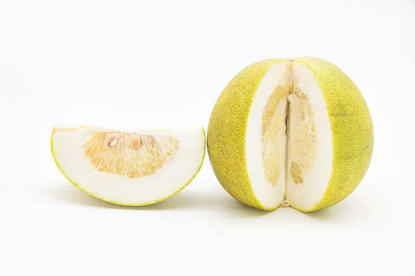 白色背景的黄熟石榴 健康果实 — 图库照片