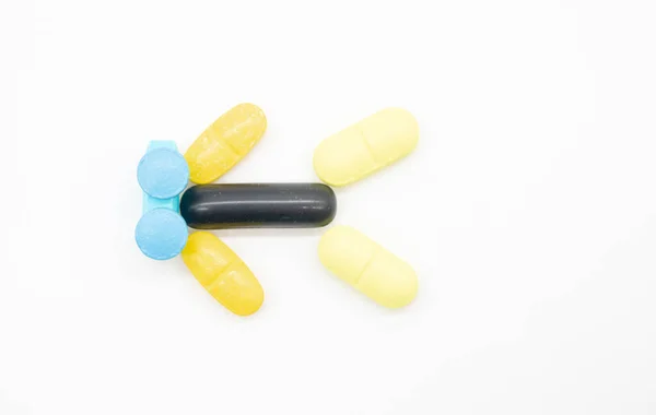 Διαφορετικά Χάπια Στο Φόντο Χρώμα Επίπεδη Lay Επιλεκτική Εστίαση — Φωτογραφία Αρχείου