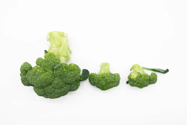 Broccoli Geïsoleerd Witte Achtergrond Creatieve Lay Out Van Broccoli Fresh — Stockfoto