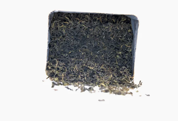 Επιλεκτική Εστίαση Πράσινο Τσάι Μια Κατσαρόλα Κοντά Απομονώσει Λευκό Φόντο — Φωτογραφία Αρχείου