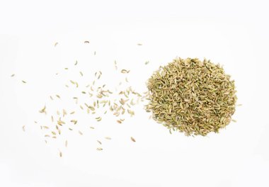 seçici odak, beyaz arkaplanda izole kimyon tohumları