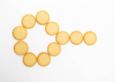 Üst görünüm, beyaz arkaplanda izole bisküvi