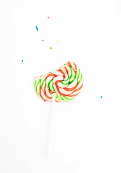 Kleurrijk Snoep Met Hagelslag Een Witte Achtergrond Lollipop Bovenaanzicht — Stockfoto