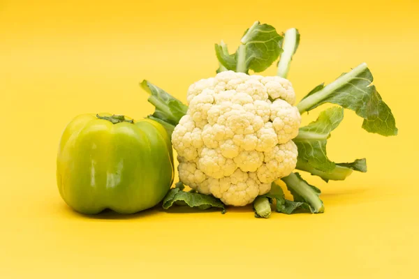 Cauliflower Pepper Isolated Yellow Background Clipping Path — Stock Photo, Image