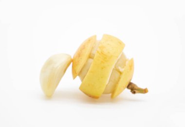 Baccaurea motleyana beyaz arkaplanda izole et,