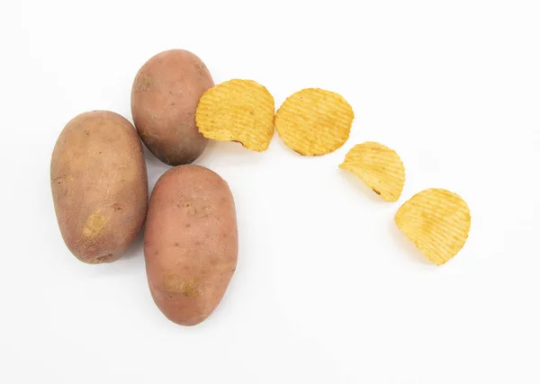 白底土豆片马铃薯 — 图库照片