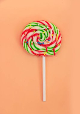 Lolipop şekeri renkli izole edilmiş