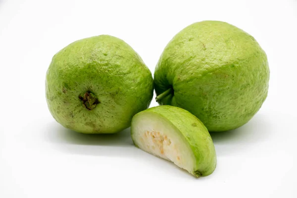 Guava Fruit Geïsoleerd Witte Achtergrond — Stockfoto