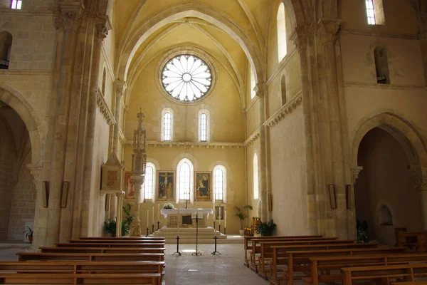 Manoppello Abruzzo Abbey Santa Maria Arabona 教堂内部 — 图库照片