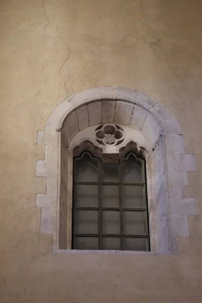 Manoppello Abruzzo Santa Maria Arabona Manastırı Balkon Pencerelerin Dış Lunetleri — Stok fotoğraf