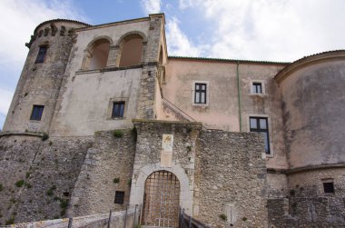 Pandone Kalesi - Venafro - Molise - İtalya.