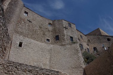 San Nicola Adası, denize bakan tahkimatlar - Tremiti Adaları - Adriyatik Denizi - İtalya