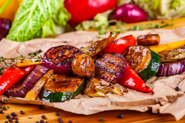 Verduras Parrilla Pimienta Tomates Cebolla Patatas Champiñones Calabacín — Foto de Stock