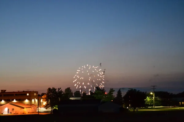 Viewing Fireworks Field Night Small Town — Stockfoto