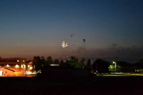 Viewing Fireworks Field Night Small Town — Stockfoto