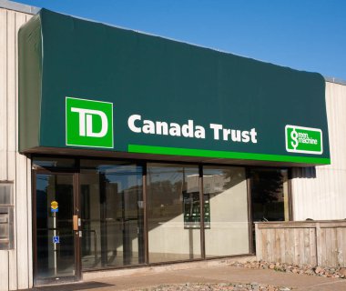 Dartmouth, Kanada - 3 Temmuz 2016: TD Canada Trust 1.100 'den fazla şube ve 2.600 ATM makinesi ile çeşitli finansal hizmetler sunmaktadır. TD Canada Trust, Toronto-Dominion Bank 'ın bir bölümü..