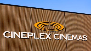 Truro, Kanada - 28 Ocak 2016: Cineplex Sinema tabelası. Cineplex, Kanada 'da sinema operatörü..