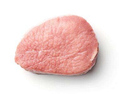 Beyaz arkaplanda çiğ sığır filetosu izole edildi, üst görünüm