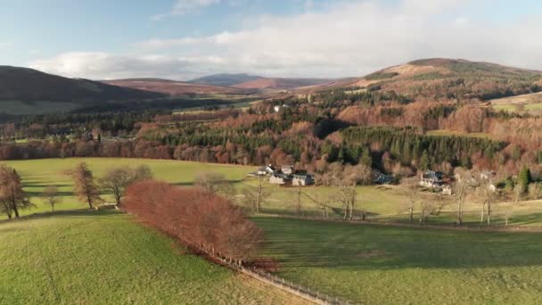 Flying Beautiful Countryside Scotland Mountains Background — Video