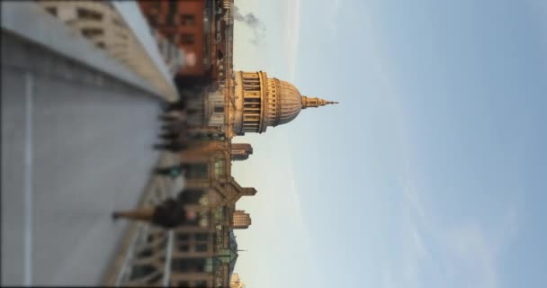 Vertical Video London Hyperlapse Timelapse Hyper Lapse Time Lapse People — Stockvideo