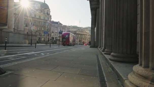 Electric Scooter Commute Empty Roads Quiet Streets People Traffic Coronavirus — Stok video