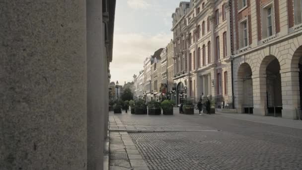 Covent Garden London Coronavirus Lockdown Empty Streets Quiet Deserted Roads — Stockvideo