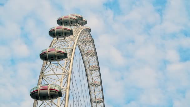 London Eye Background Video Clouds Blue Sky Iconic Building Famous — Video