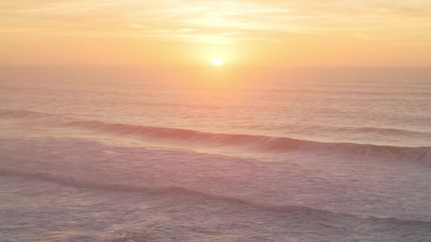 Beautiful Waves Breaking Ocean Seascape Background Sunset Sun Setting Pastel — Stockvideo