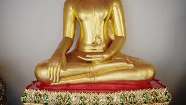 Thailand Gold Buddha Buddhist Statue Beautiful Bangkok Famous Temple Wat — Stockvideo