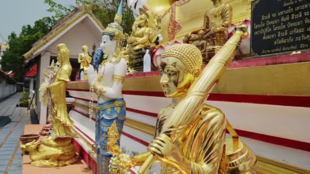Buddhist Gold Statues Close Chiang Mai Buddhist Temple Thailand Beautiful — Video