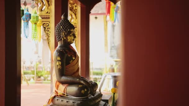 Buddha Statue Thailand Buddhist Temple Chiang Mai Wat Phra Singh — Stockvideo