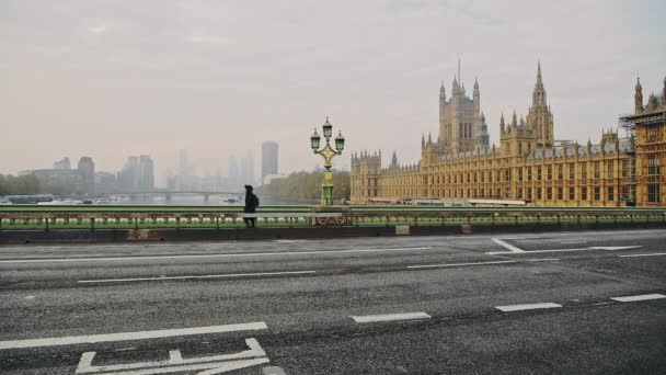 Quiet Empty Deserted Roads Streets London Coronavirus Covid Lockdown Westminster — Stockvideo