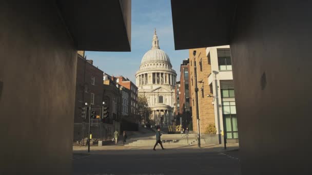 London Landmark Pauls Cathedral Covid Coronavirus Lockdown Quiet Empty Roads — Stok video