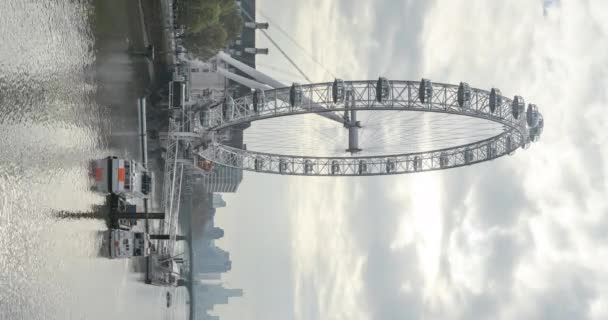 Vertical Timelapse Video London Eye River Thames Sunset London Skyline — Αρχείο Βίντεο