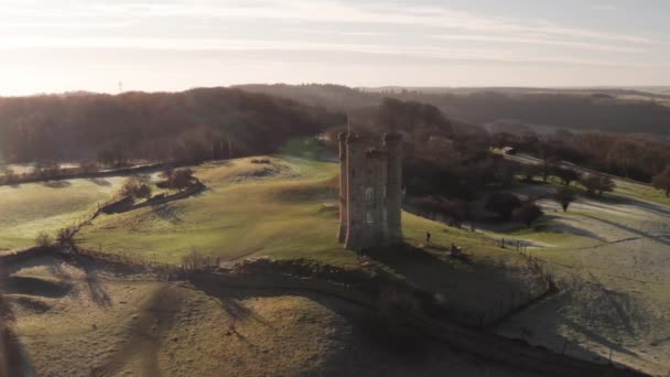 Aerial Drone Video Broadway Tower Famous Old Building Landmark Cotswolds — 图库视频影像