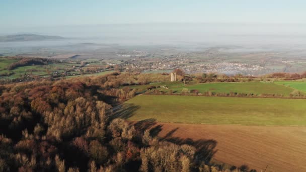 Aerial Drone Video Broadway Tower Famous Iconic Tourist Attraction Cotswolds — Wideo stockowe