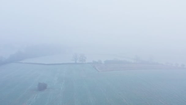 Aerial Drone Video Countryside Fields Misty Foggy Weather Conditions Rural — Wideo stockowe