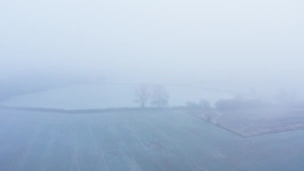 Aerial Drone Video Countryside Fields Misty Foggy Weather Conditions Rural — Vídeo de Stock