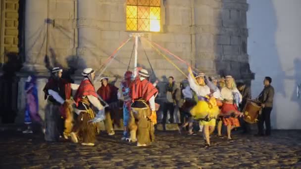 People Dancing Traditional Ceremony Quito Ecuador Dusk — Αρχείο Βίντεο