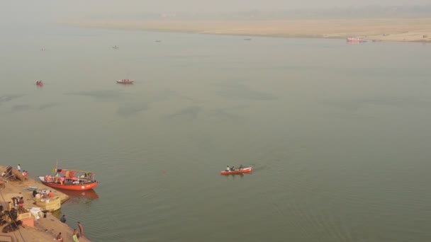 Orange Boats Sailing Trans Boundary River Ganges Located Varanasi Uttar — Stockvideo