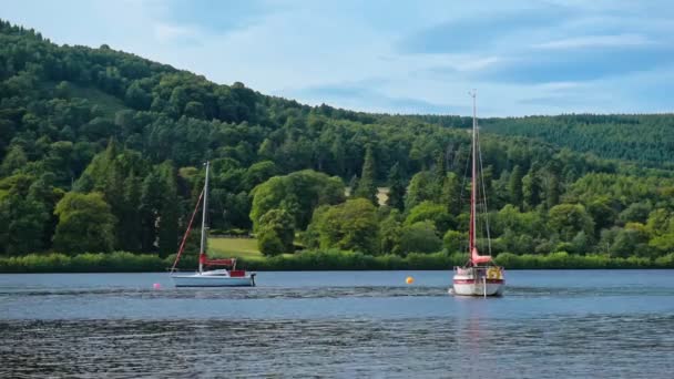 Sailboats Moored Caledonian Canal Scotland Hills Forest Background — Stock video