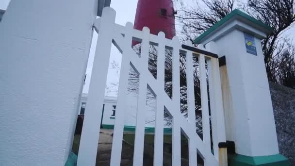 Tilt Shot Portland Bill Lighthouse England Windy Stormy Evening — Stok Video