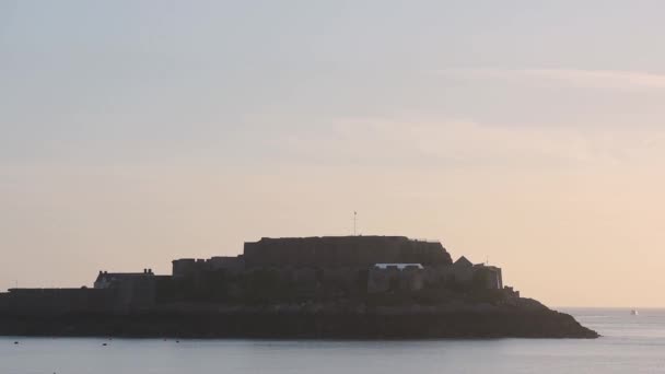 Landscape View Castle Cornet Peter Port Harbour Guernsey Clear Sky — 비디오